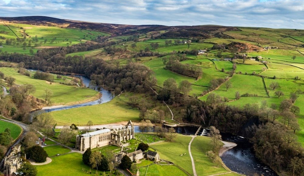 Yorkshire Charming Countryside and Stunning Coastlines 04
